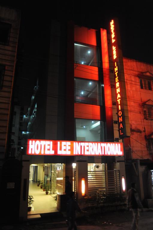 Hotel Lee International Колката Екстериор снимка