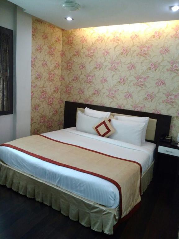 Hotel Lee International Колката Екстериор снимка